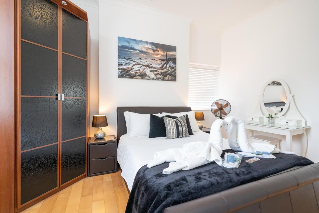 Stunning Sea Views Ventnor Apartment Exterior foto